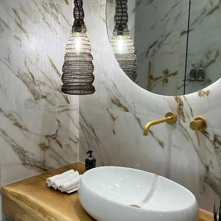 Venus With Hot Tub Feriehus